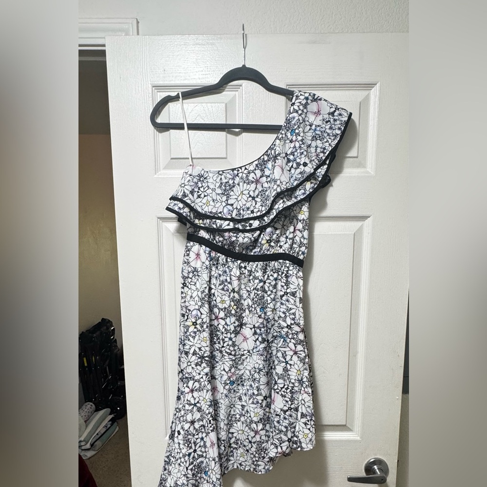 NWT Likely Women's Black and White Floral One-Shoulder Dress